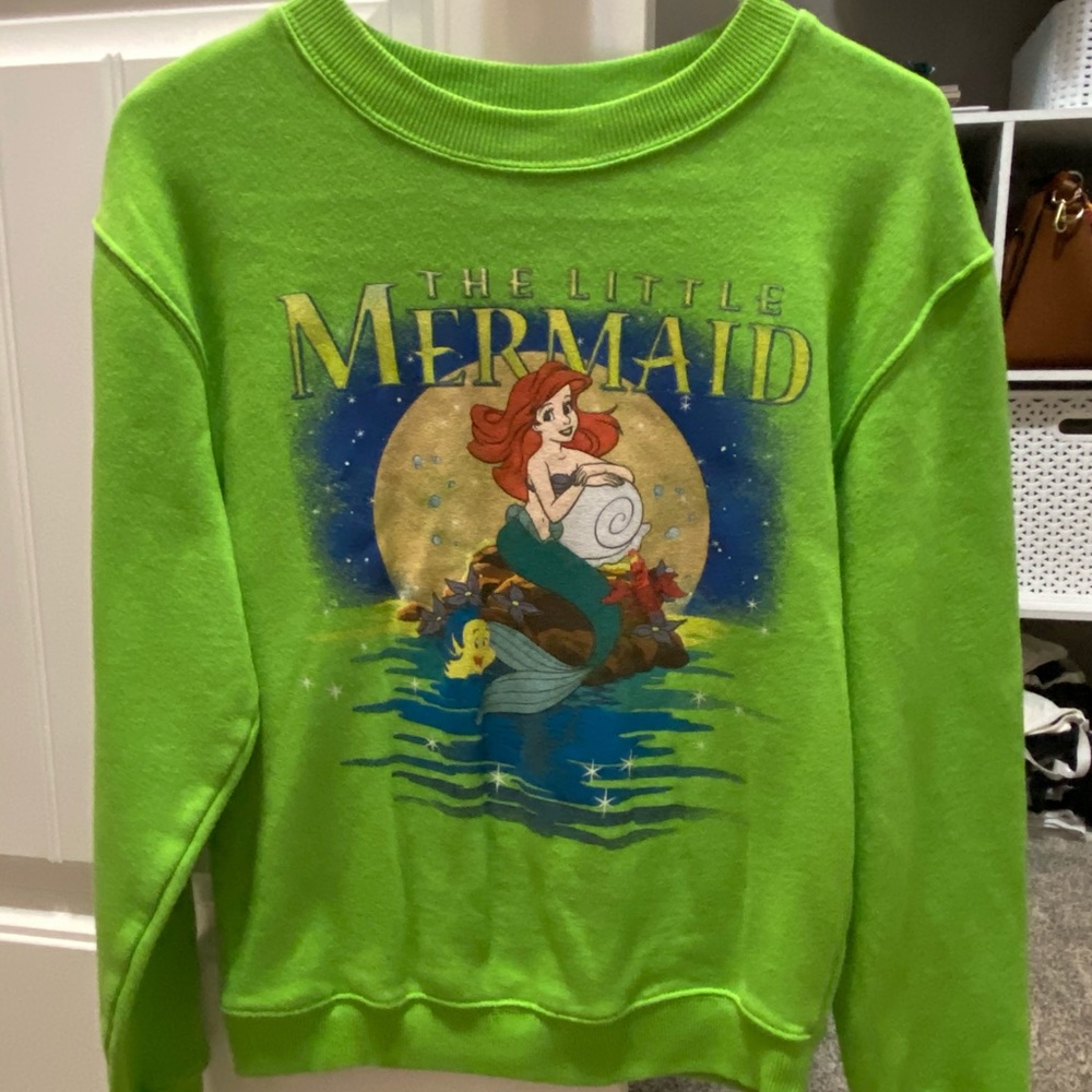 ⛔️SOLD⛔️Disney Little Mermaid Sweater